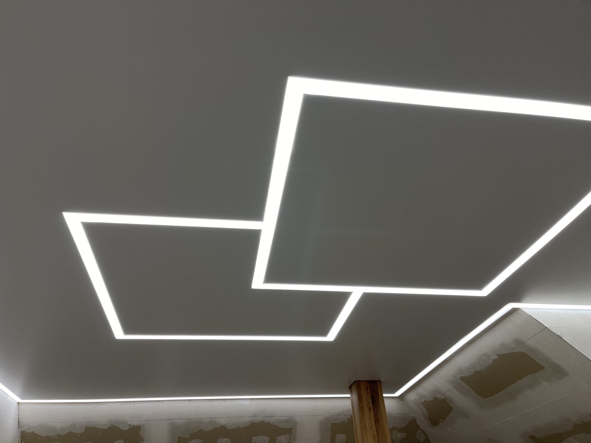 Satin-Spanndecke — Referenzprojekt 2